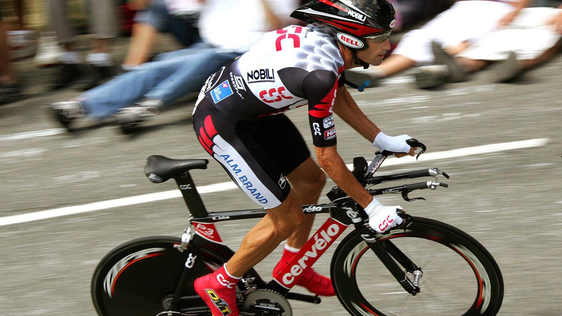 南北争辉,易建联、林书豪领衔全明星首发,新生代力量重塑联赛格局